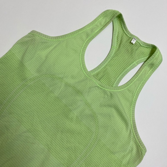 Lululemon Run: Swiftly Tech Tank Clear Mint 8 VGUC - Picture 2 of 8